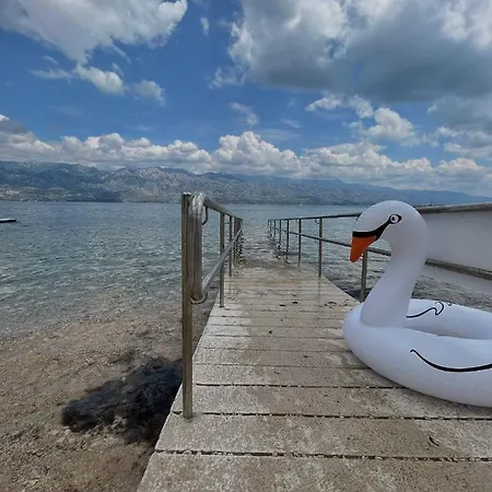 Beachfront House Marlot *